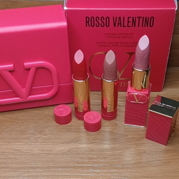 Valentino Rosso Lipstick Set in Red and Gold - Picture 5 of 7